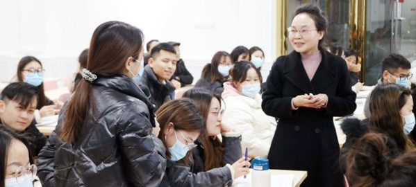 吴起 专家指导+名师授课+培优补弱+日清月结的教学模式