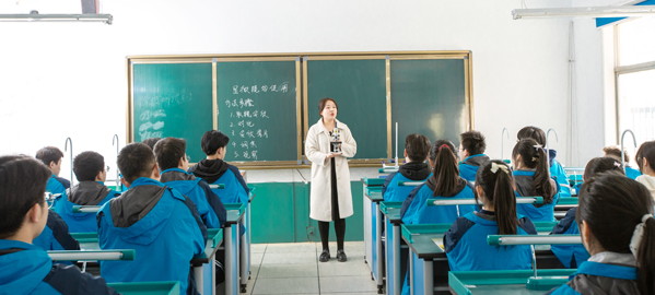 吴起引入导师机制，准确把握考试方向