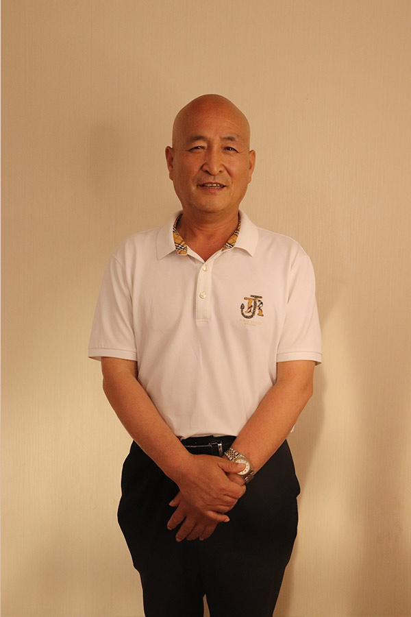 吴起杨养民 本科学历，毕业于陕西师范大学